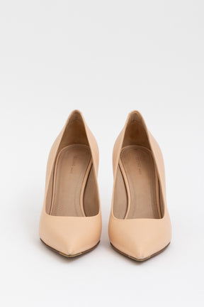 Pointed Pumps