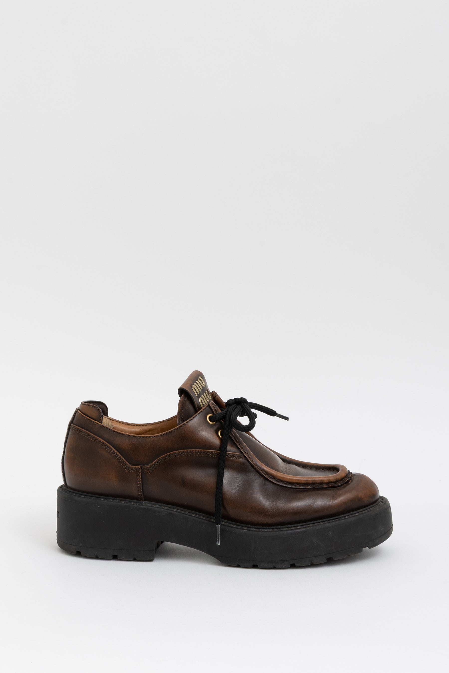Laced Fumé Leather Shoes