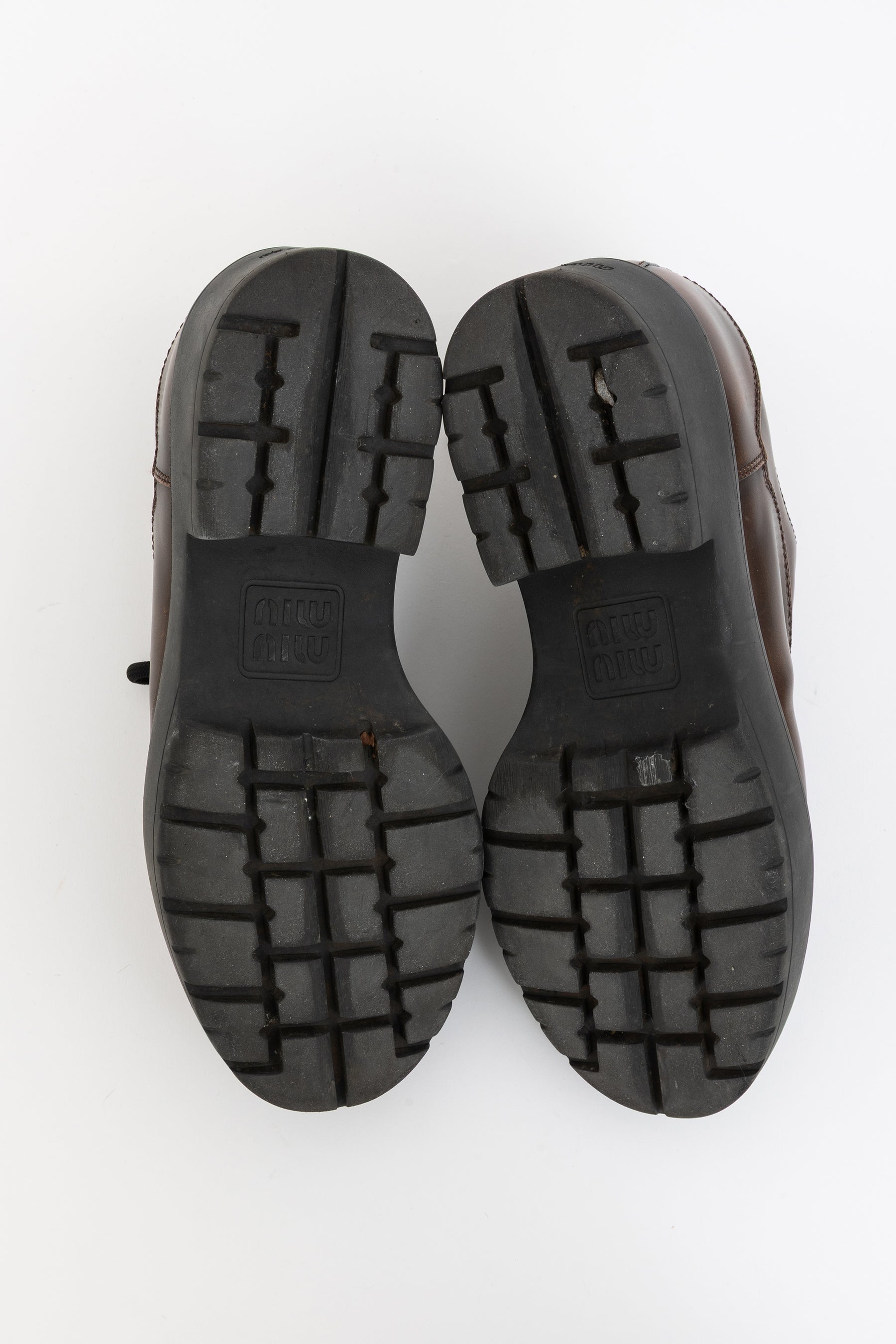 Laced Fumé Leather Shoes