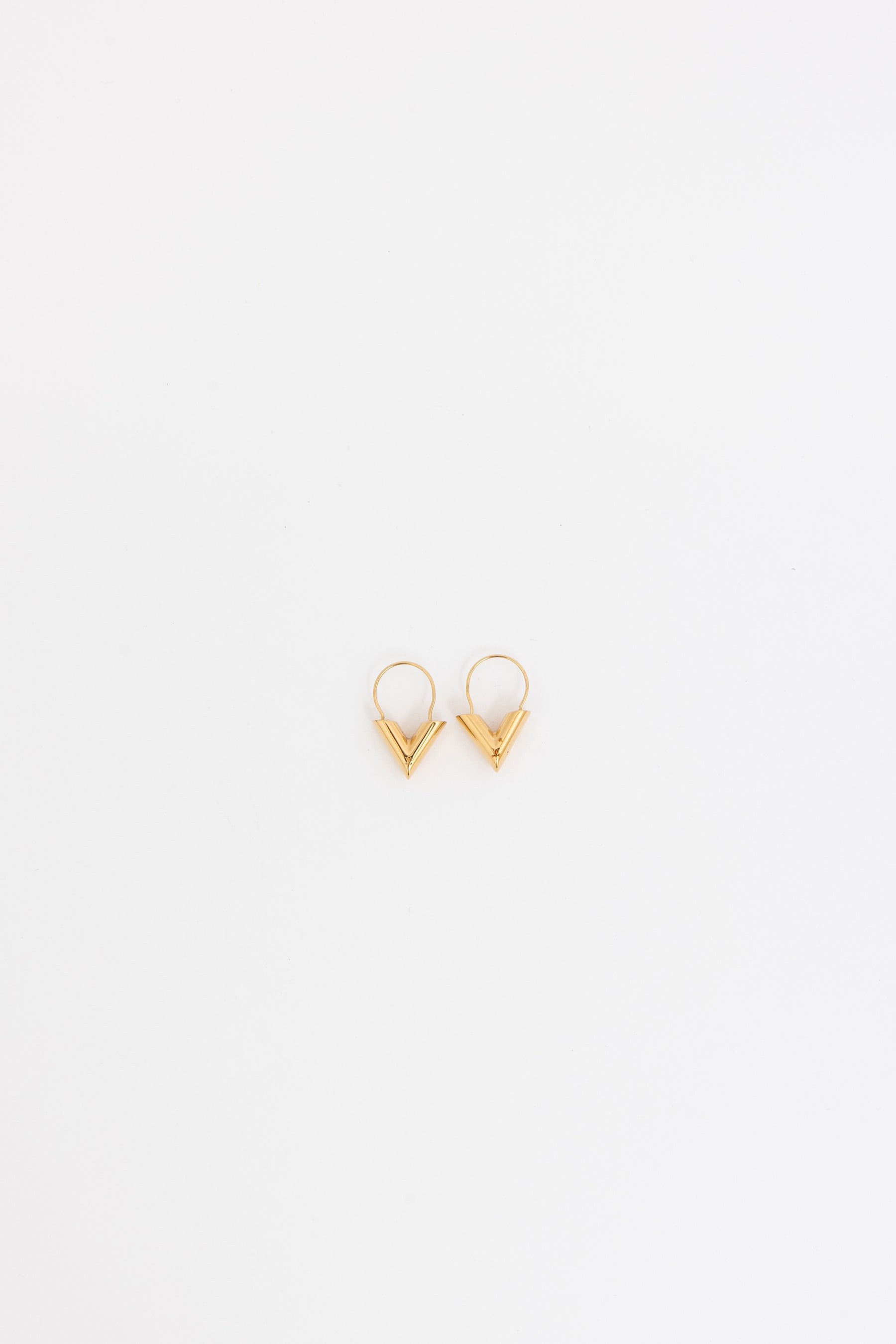 Essential V Hoop Earrings