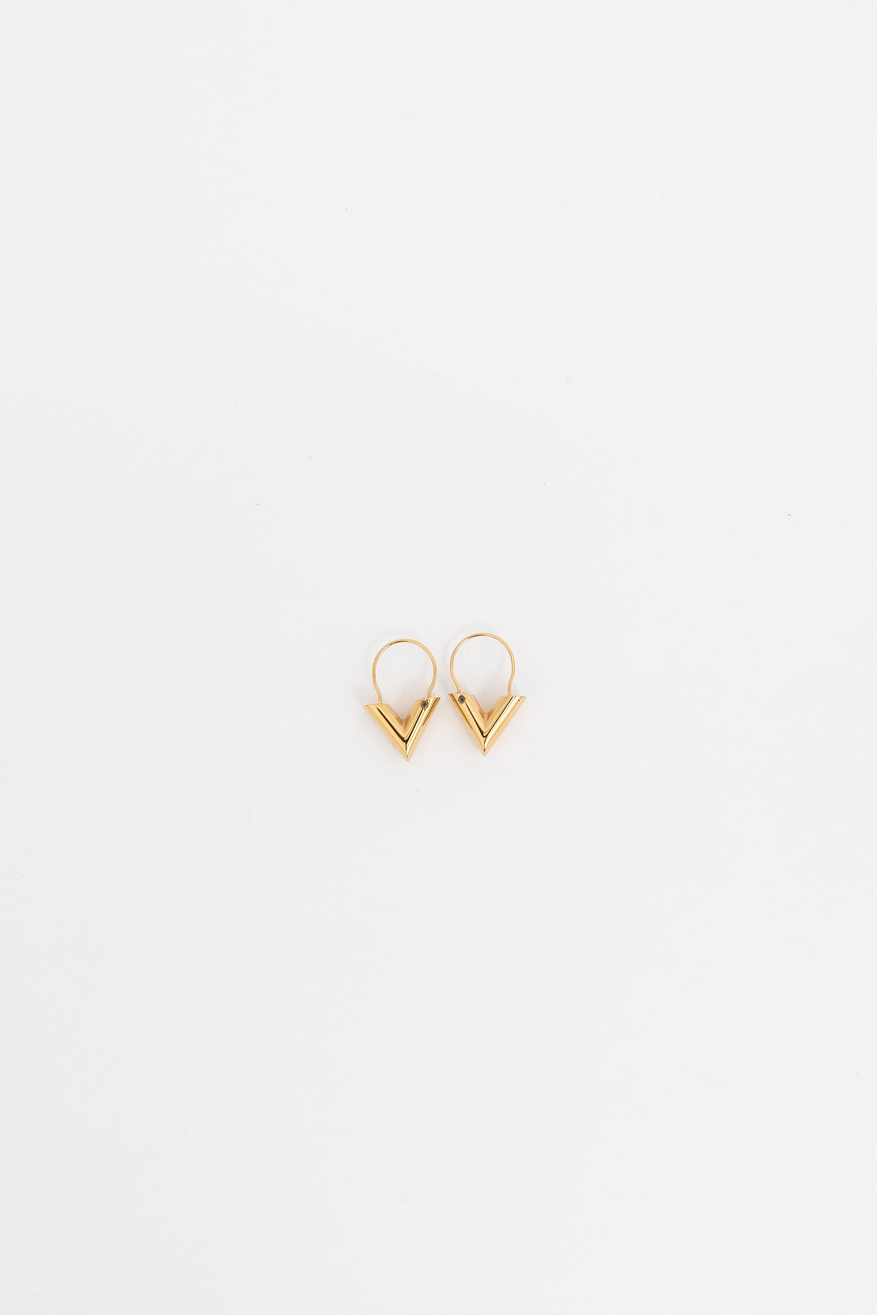 Essential V Hoop Earrings