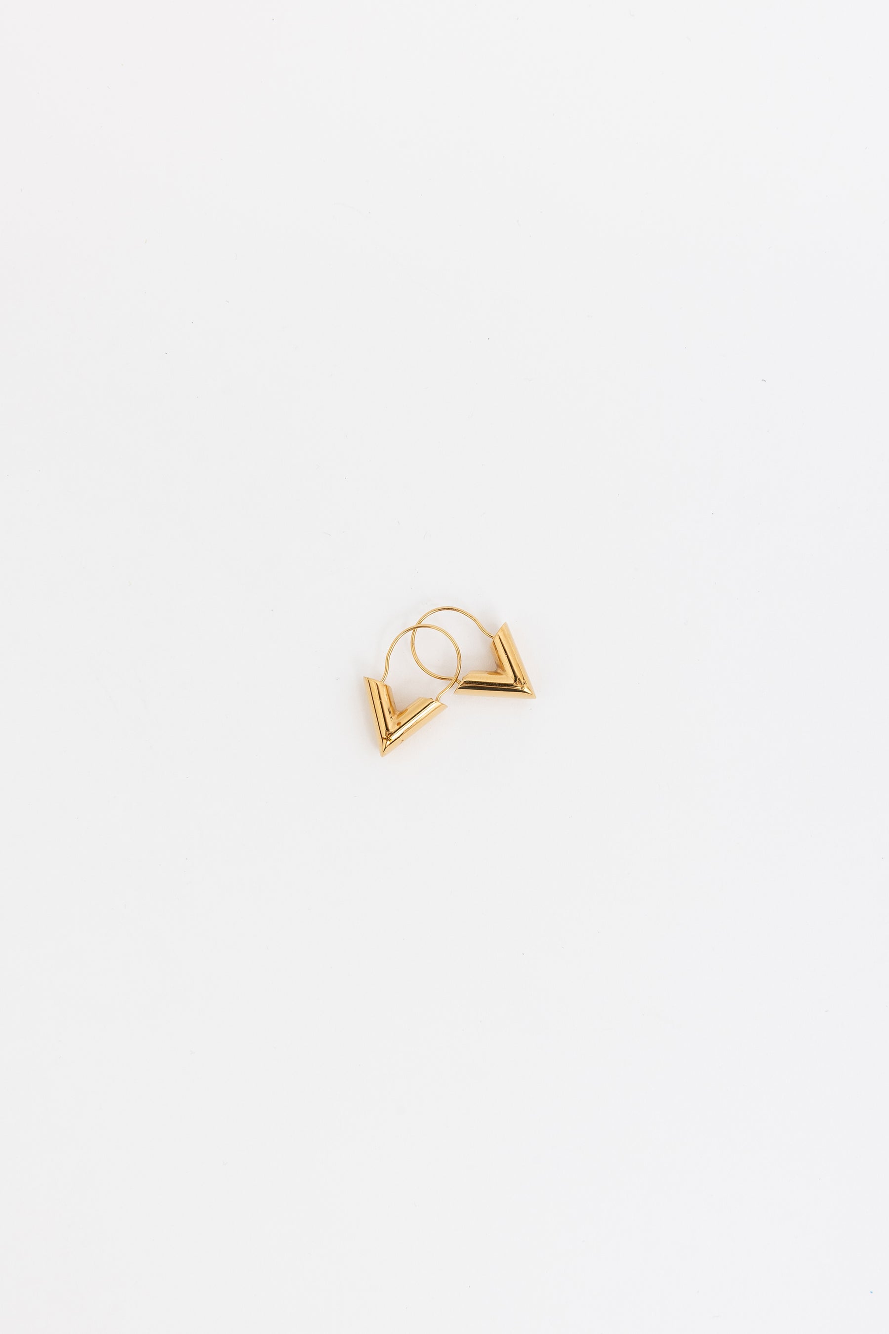 Essential V Hoop Earrings