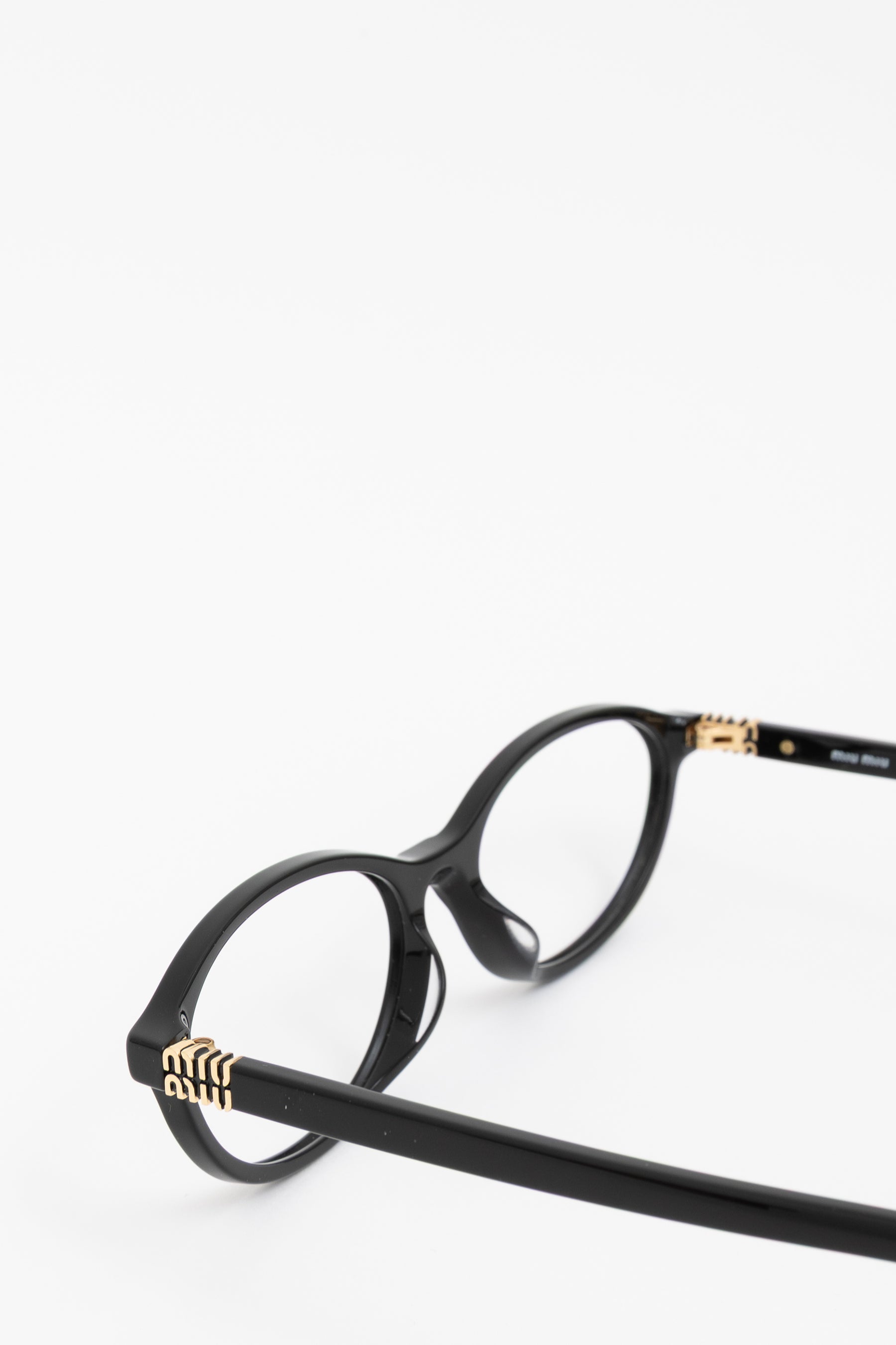 Oval-Frame Optical Glasses