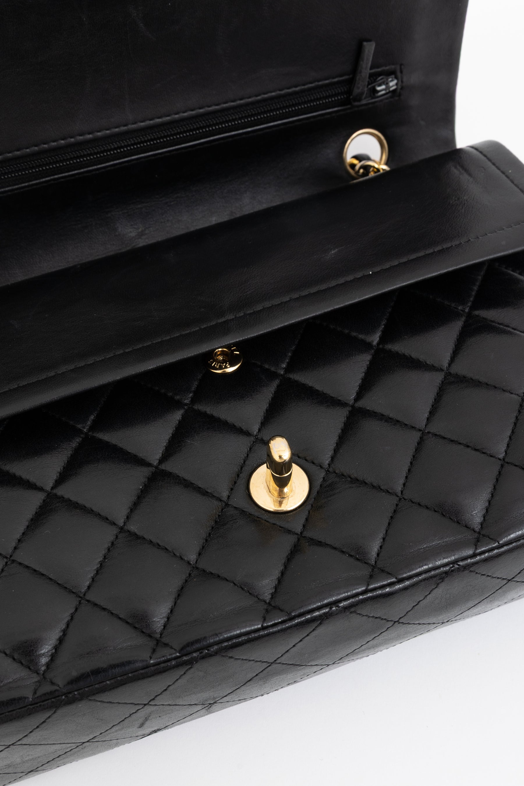 Medium Classic Double Flap Bag