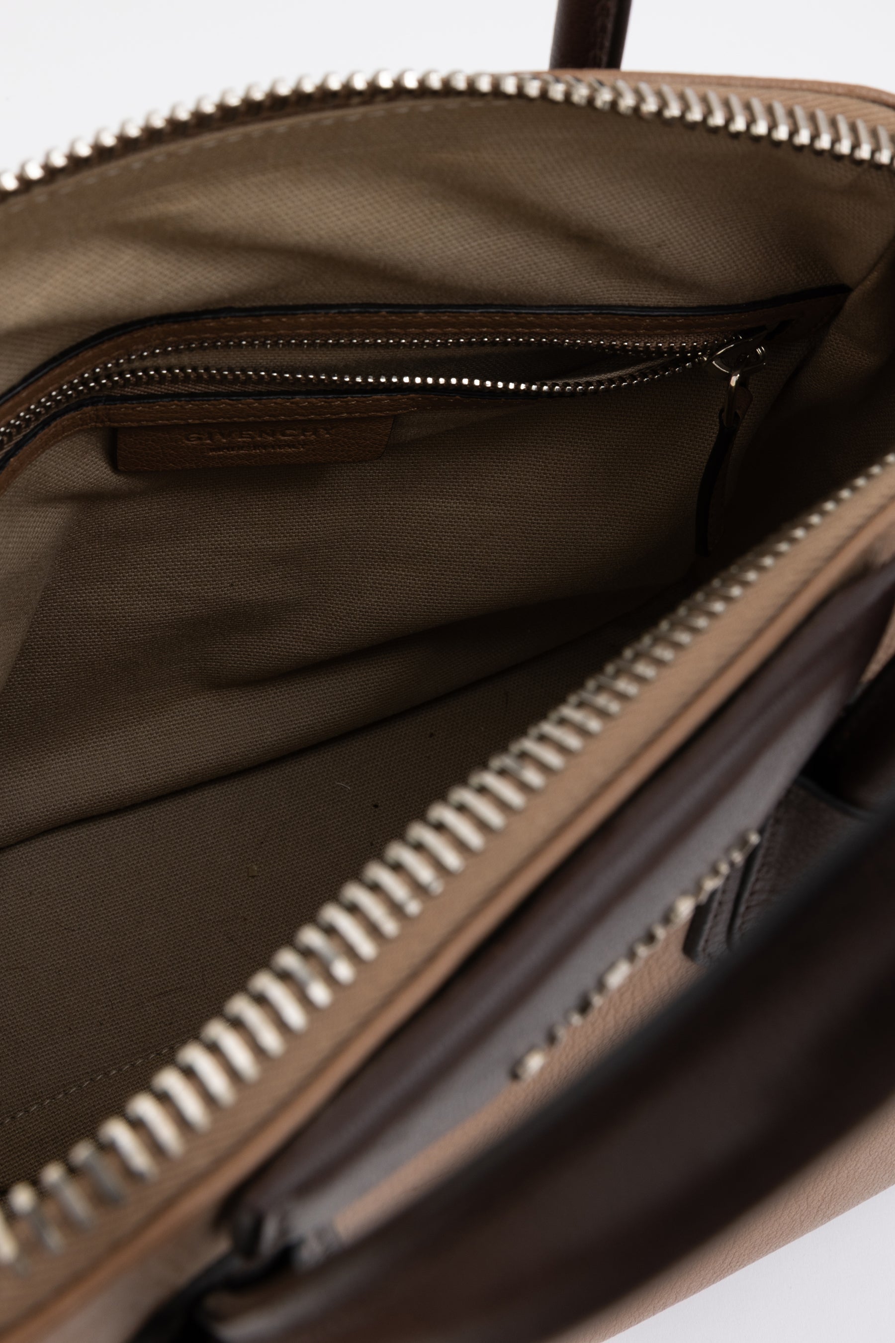 Bi-Colour Small Antigona Bag