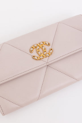 19 Flap Long Wallet
