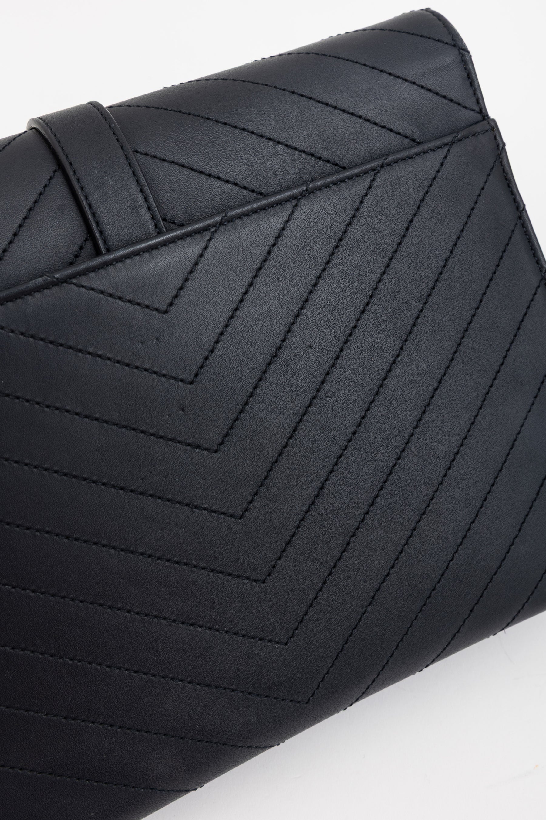 Medium Envelope Shoulder Bag