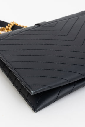 Medium Envelope Shoulder Bag