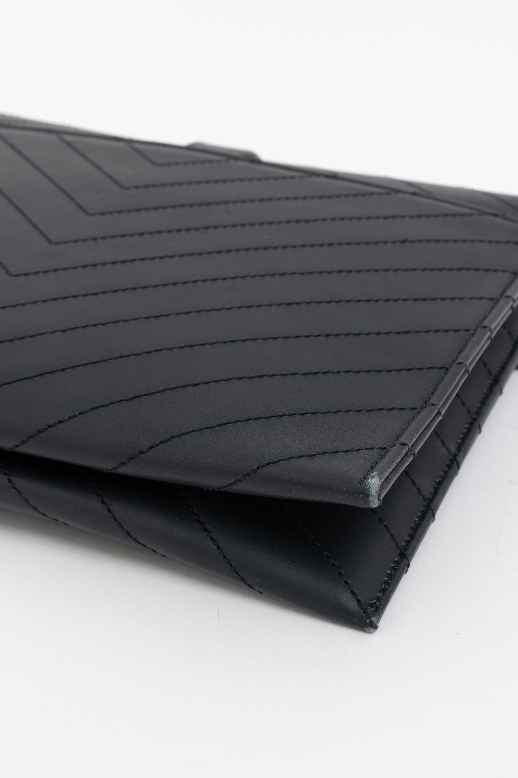 Medium Envelope Shoulder Bag