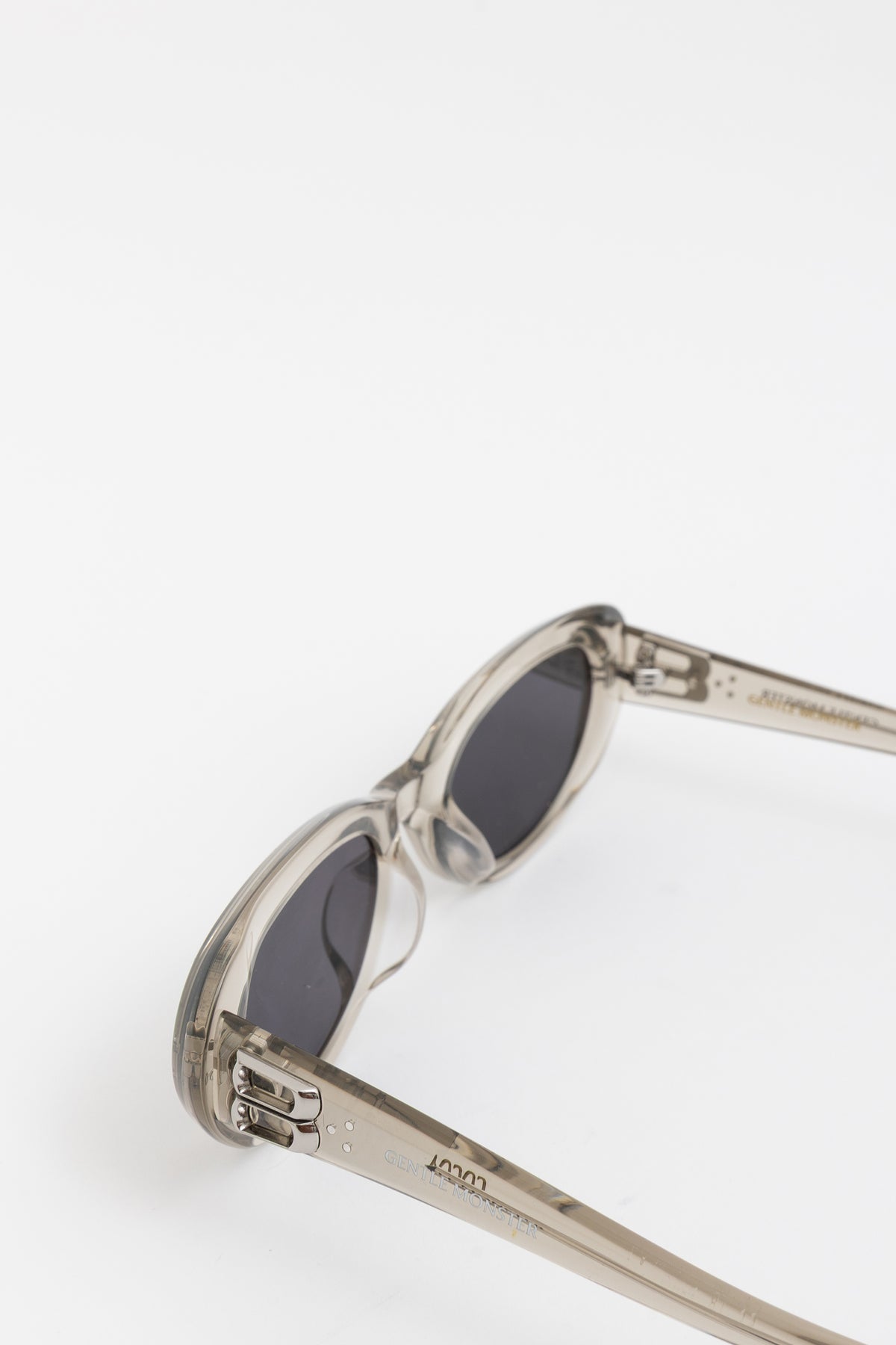 Dada BRC11 Oval Sunglasses