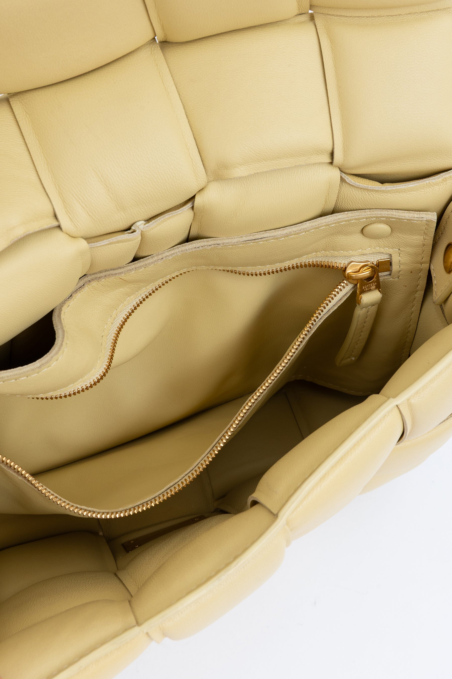 Medium Padded Cassette Bag