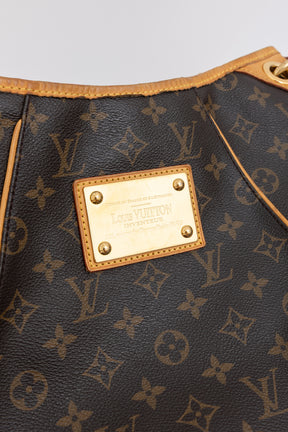 Galliera PM Shoulder Bag