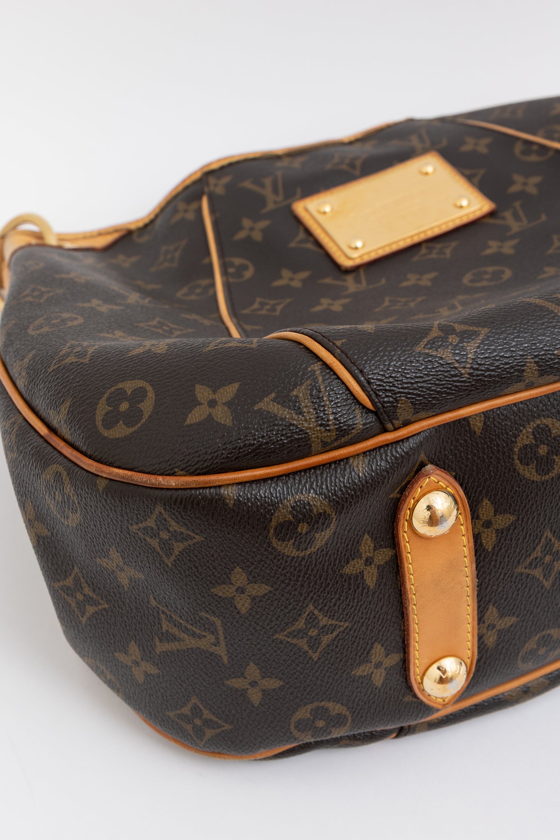 Galliera PM Shoulder Bag