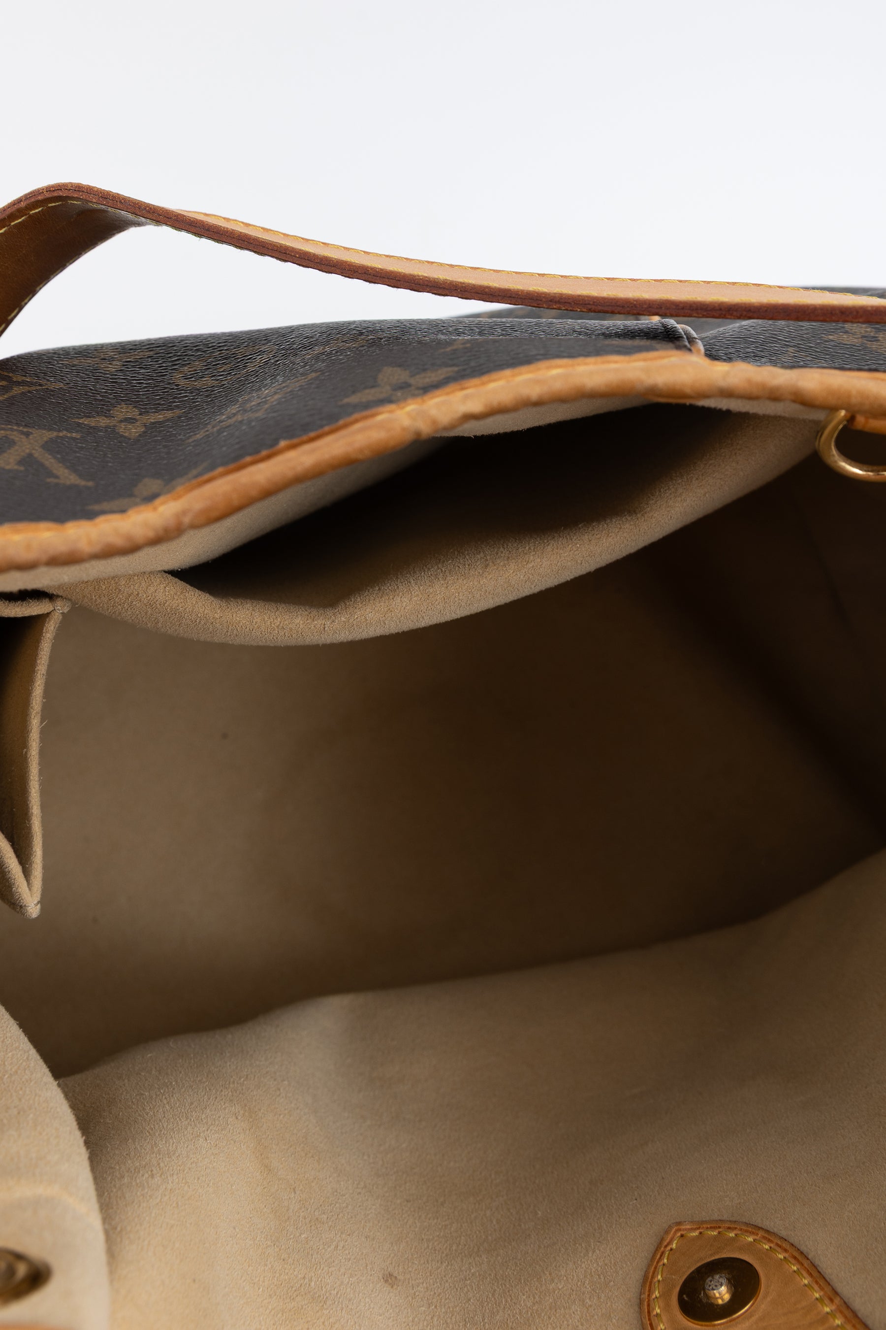 Galliera PM Shoulder Bag