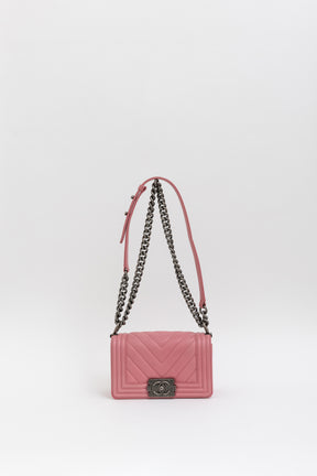 Chevron V-Stitch Small Boy Bag