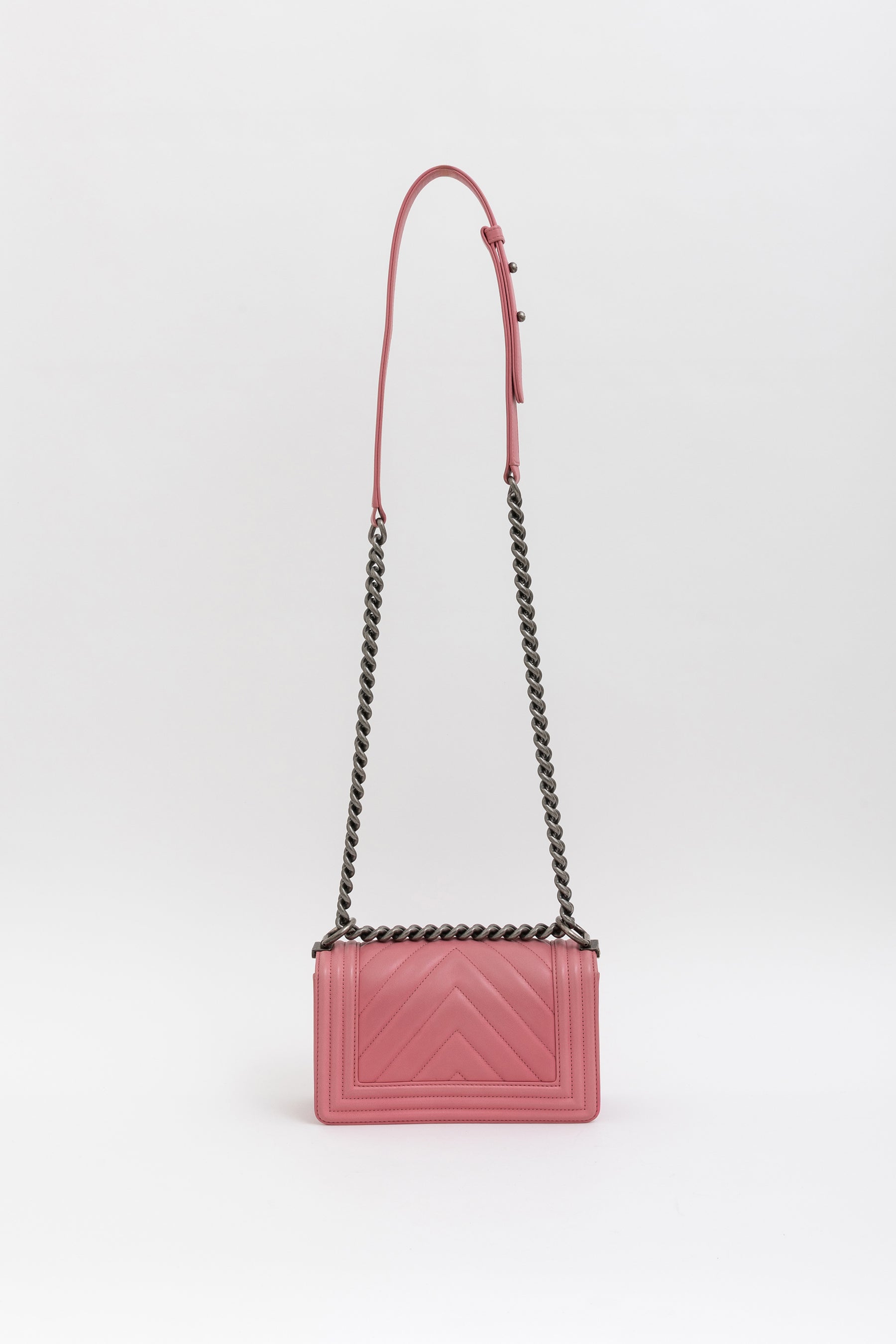 Chevron V-Stitch Small Boy Bag