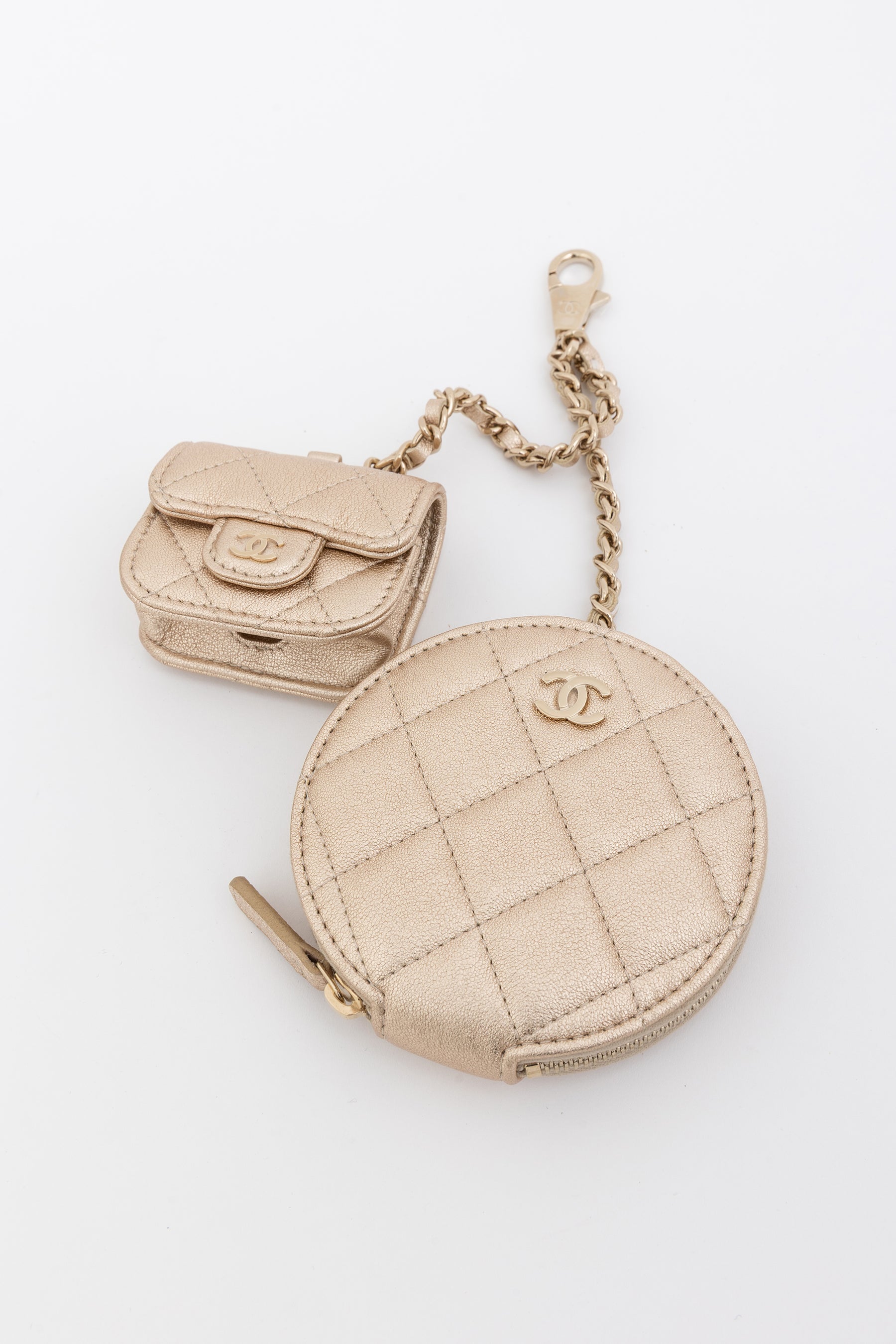 Round Clip-On Coin Purse and AirPod Pro Case