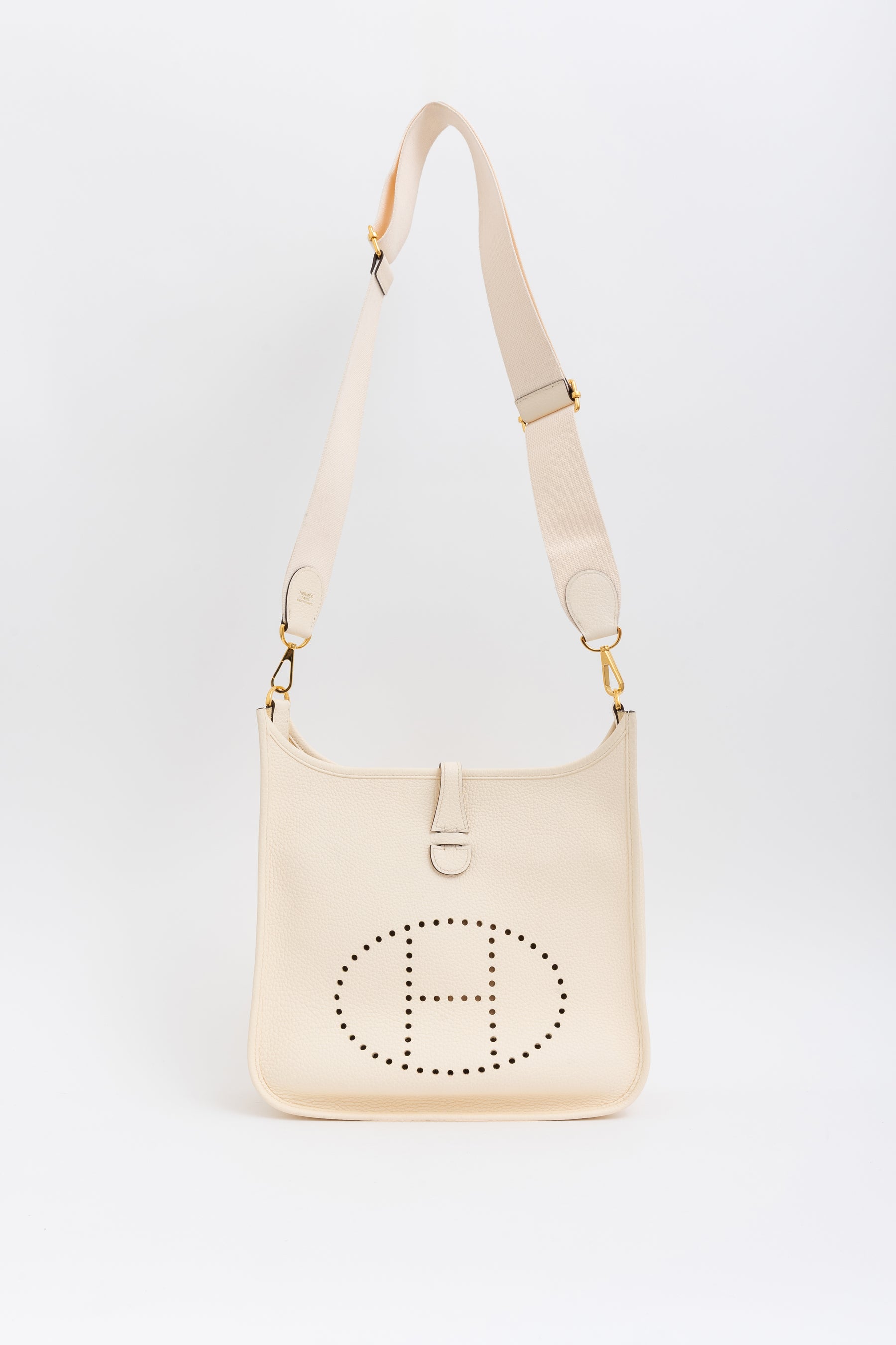 Evelyne III 29 Bag in Nata Clemence Leather