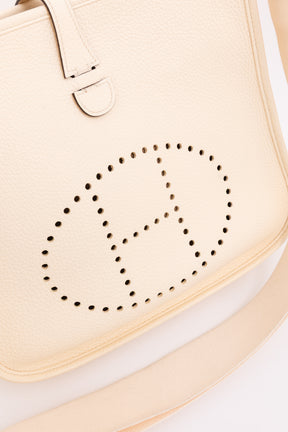 Evelyne III 29 Bag in Nata Clemence Leather