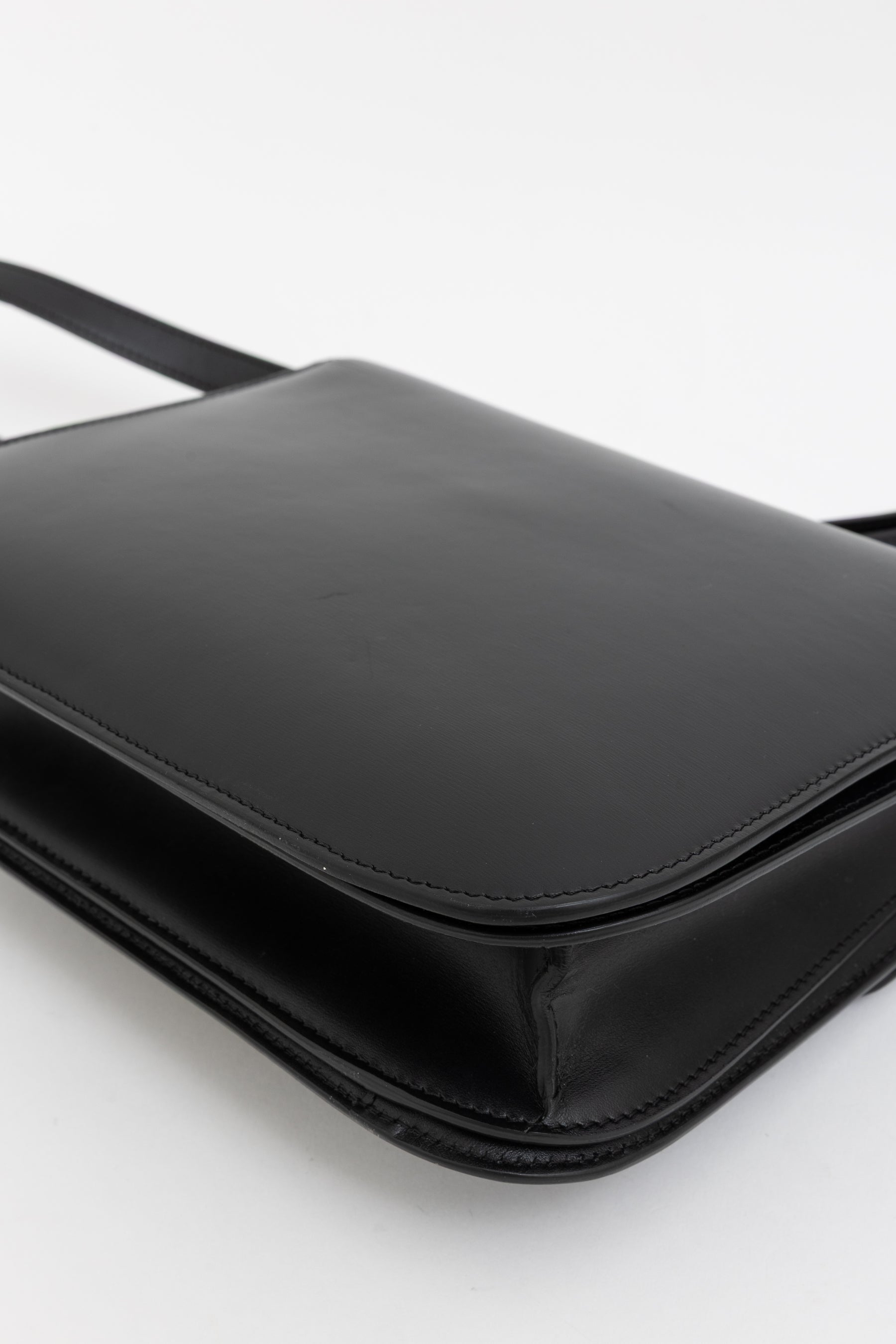 Medium Classic Box Bag