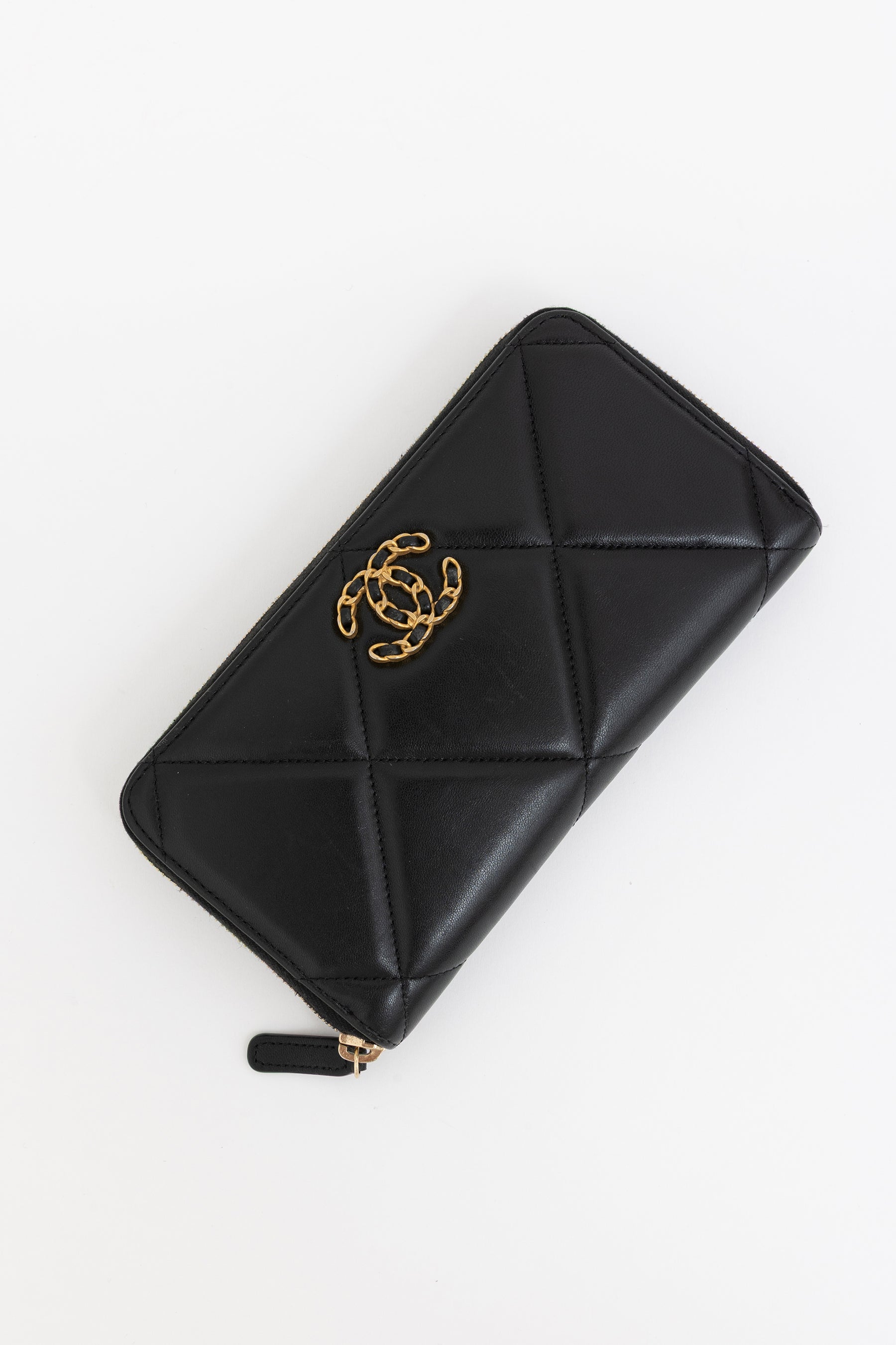 19 Zip Around Long Wallet