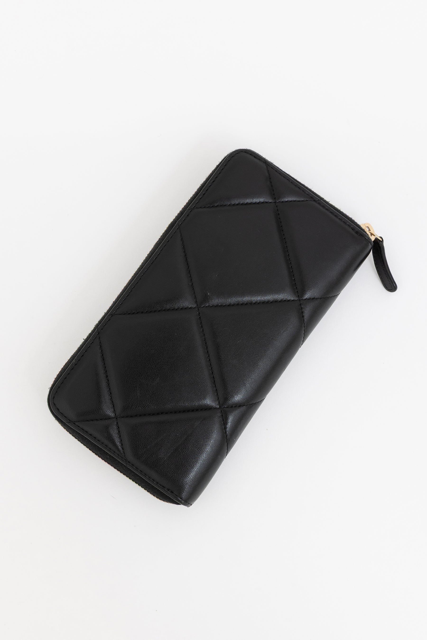 19 Zip Around Long Wallet