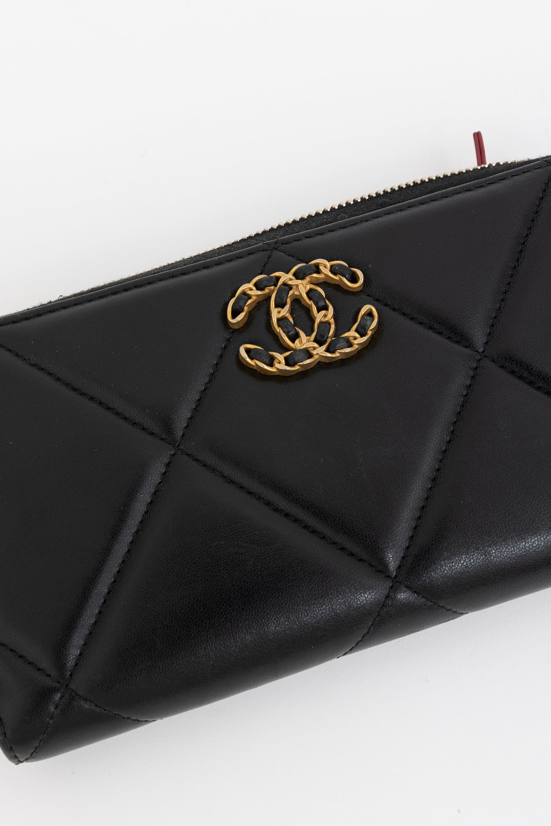 19 Zip Around Long Wallet