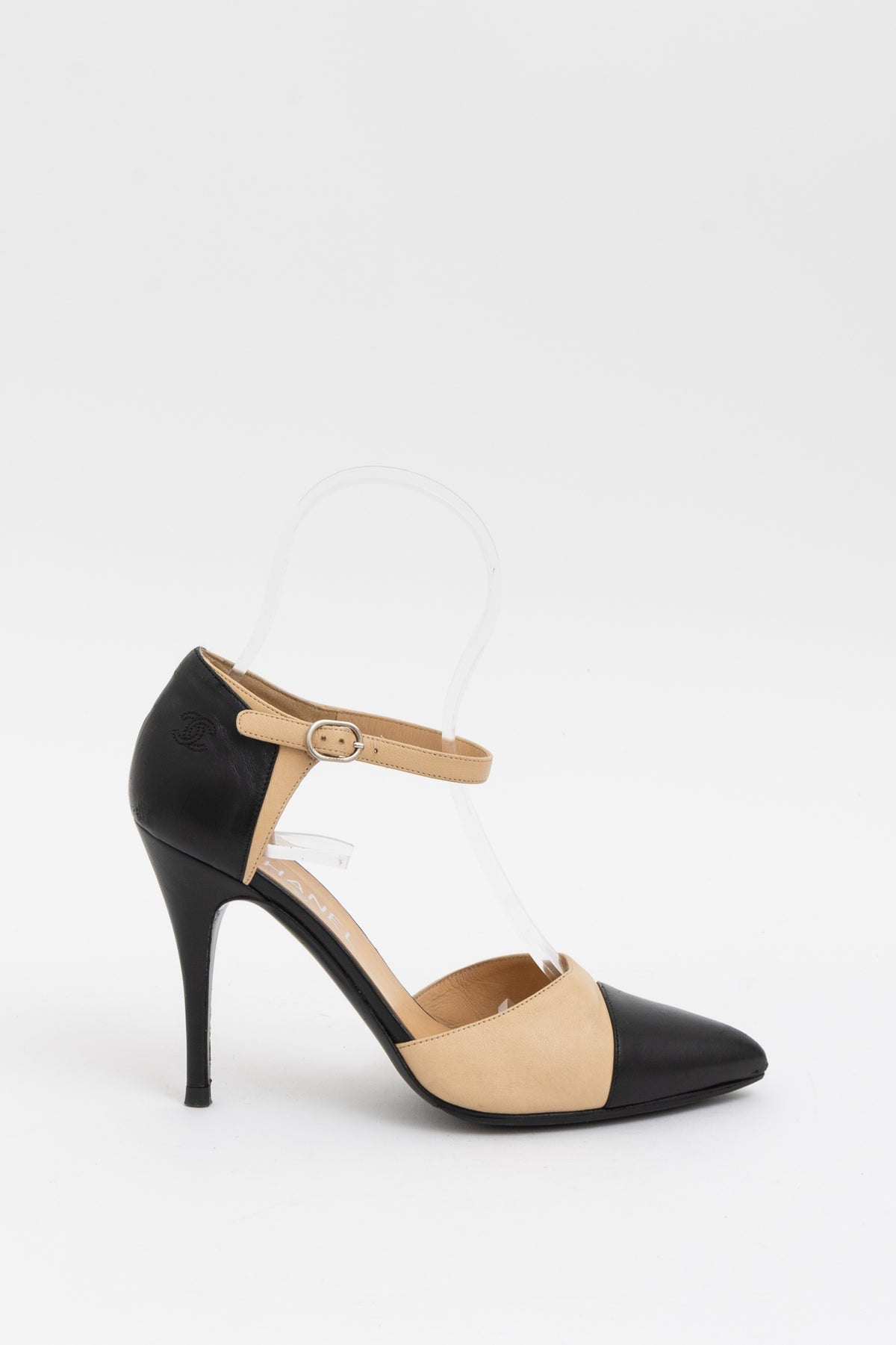 D'Orsay Pumps