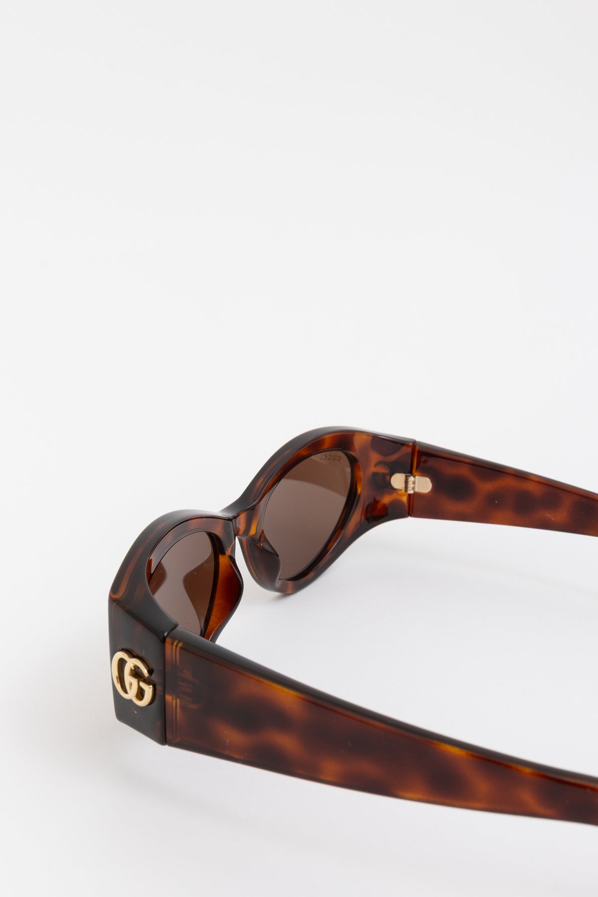 Tortoiseshell Cat-Eye Frame Sunglasses