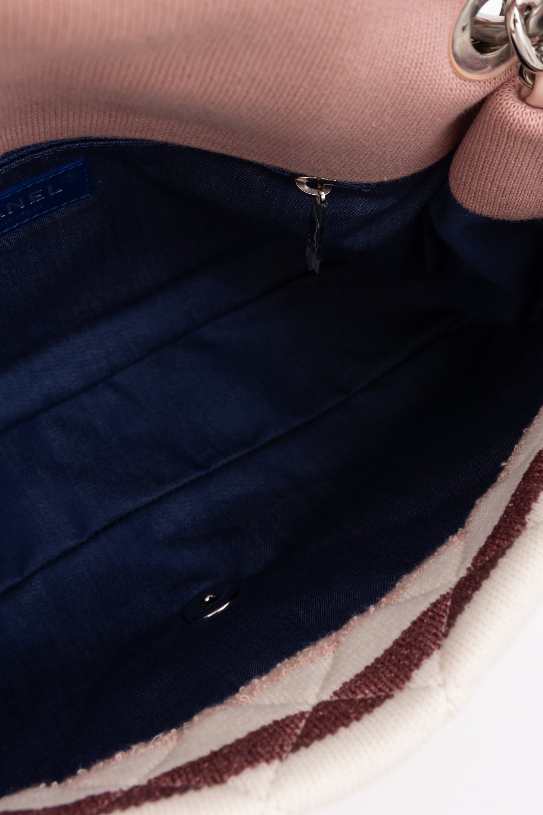 Stripe Jersey and Rope Flap Bag