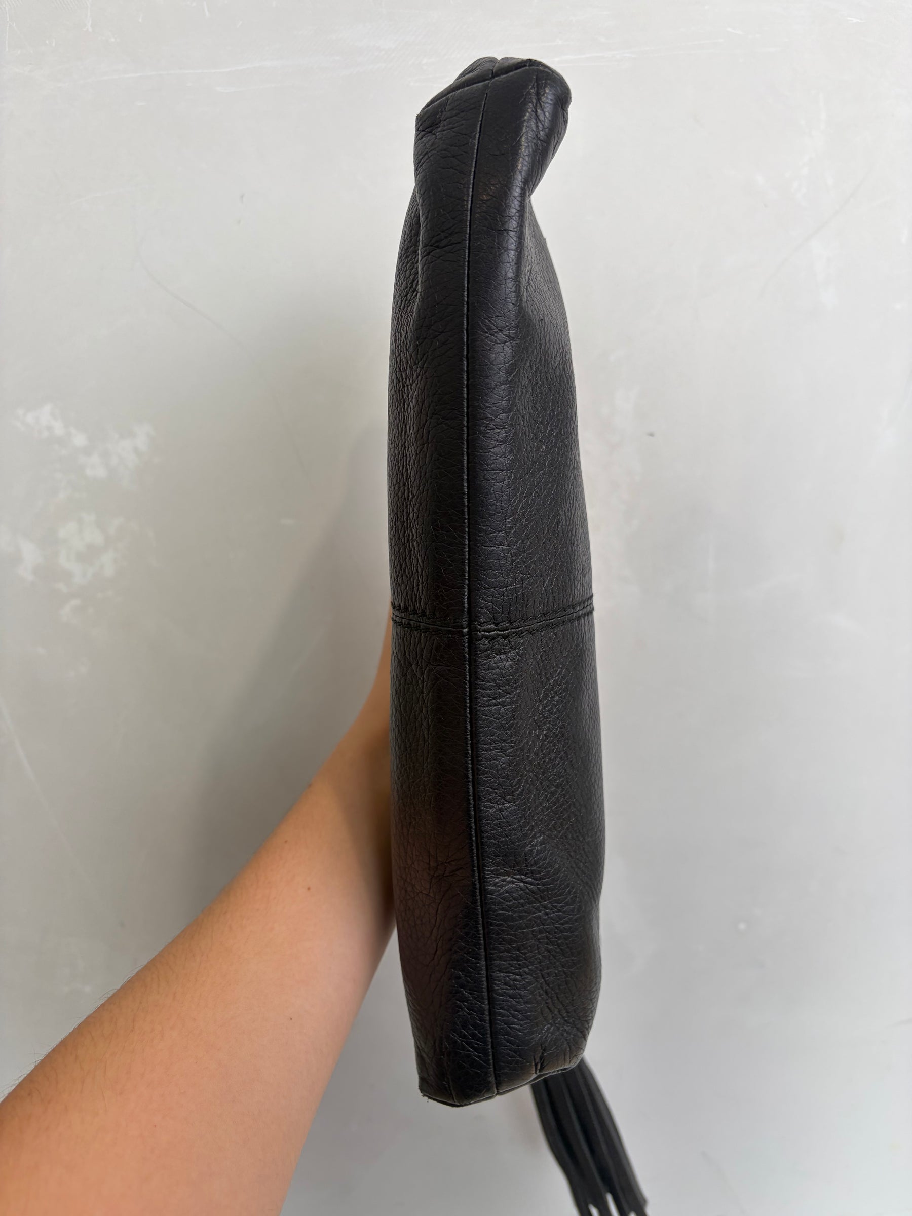 Gucci Black Leather Tassel Zipped Clutch