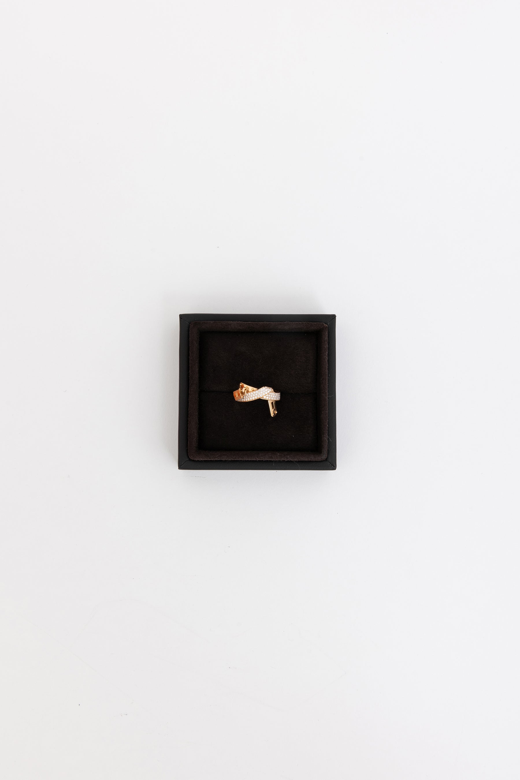 Kelly Gavroche Ring