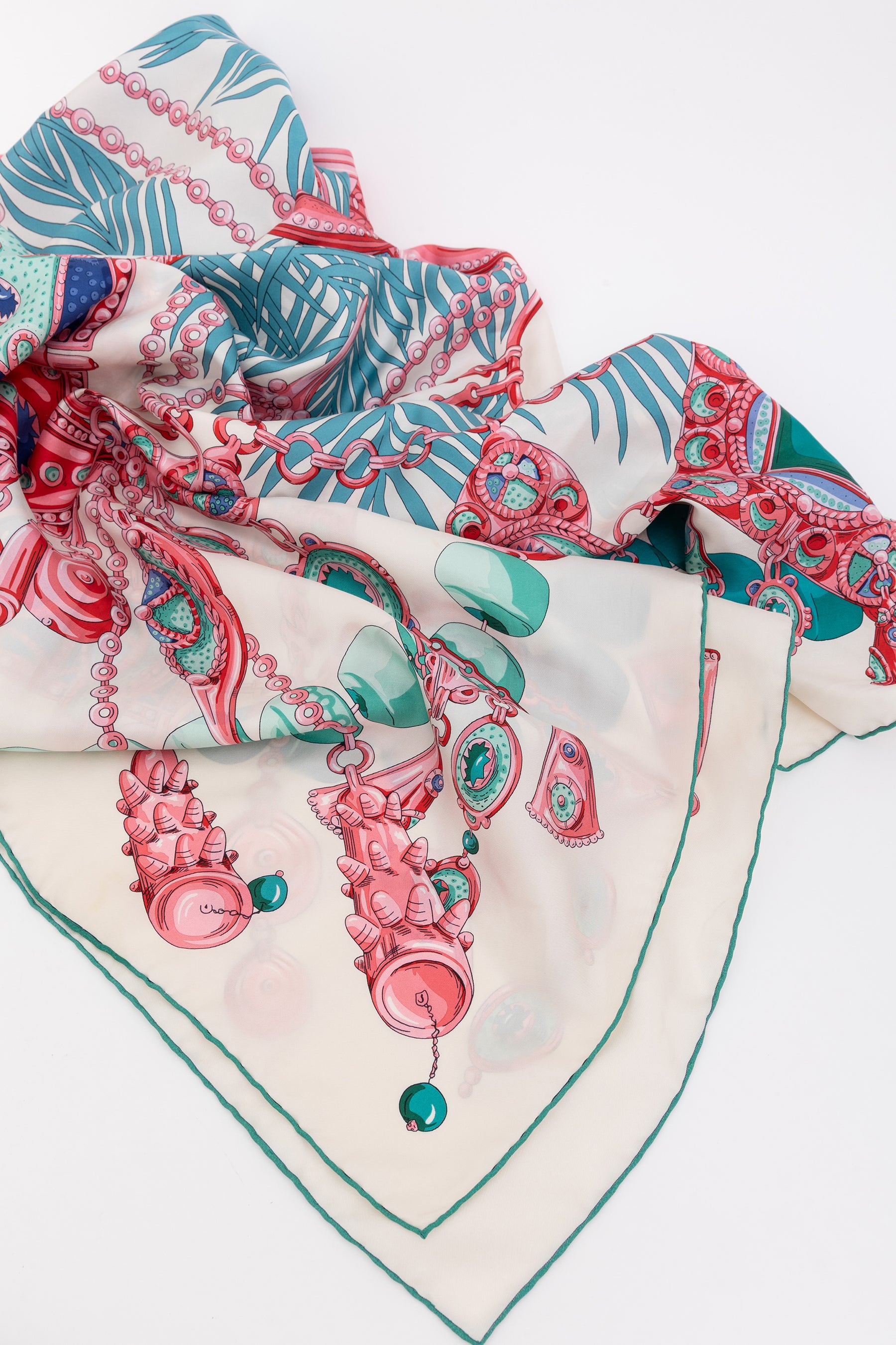 Parures Précieuses Scarf