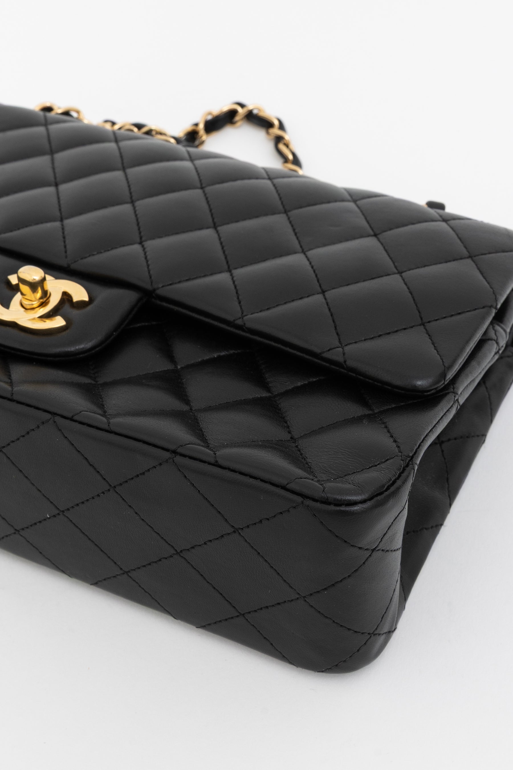 Medium Classic Flap Bag