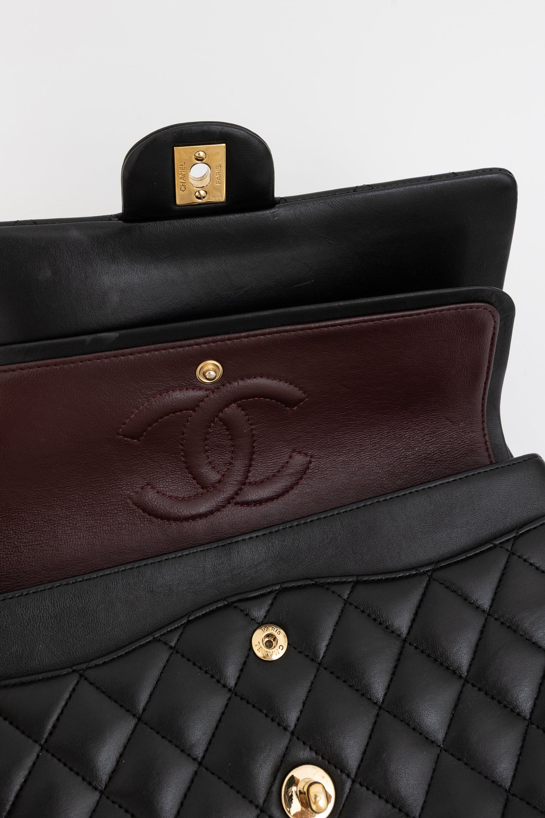 Medium Classic Flap Bag