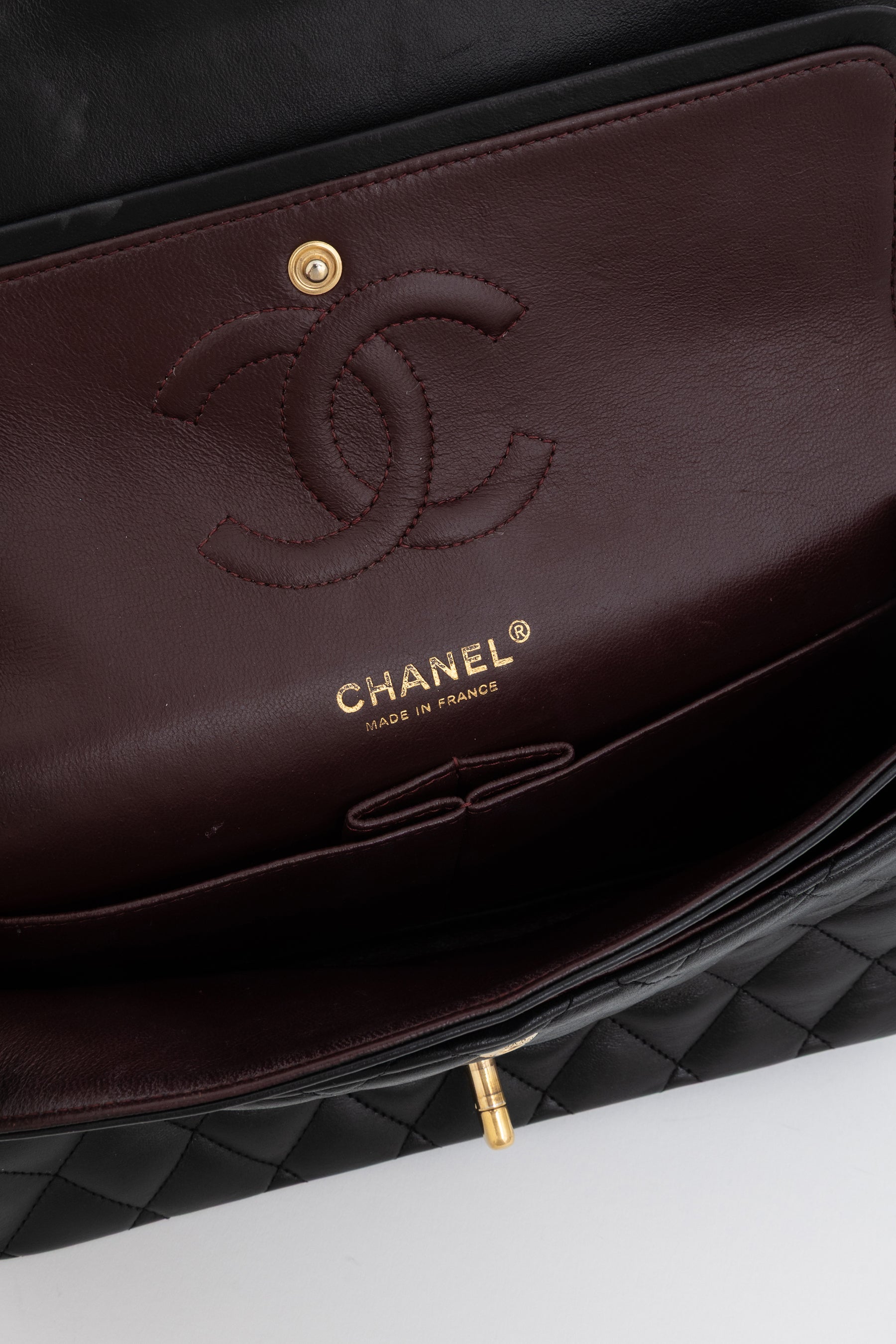 Medium Classic Flap Bag