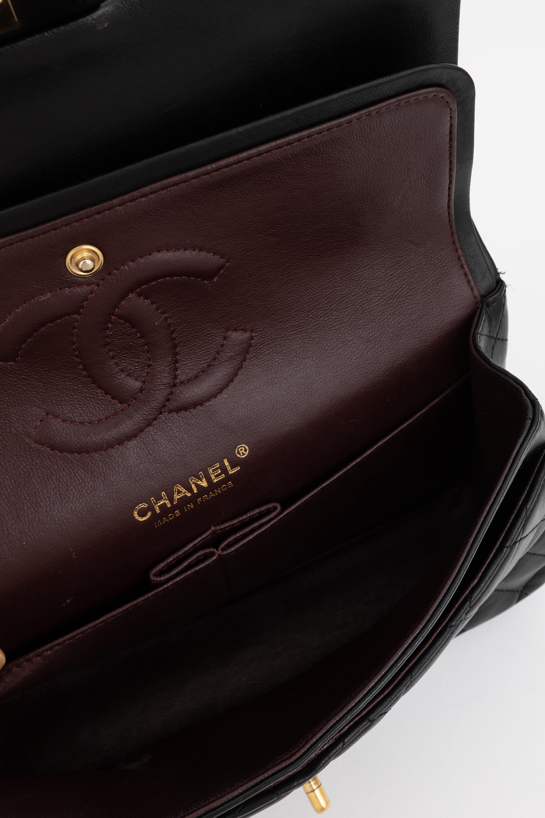 Medium Classic Flap Bag