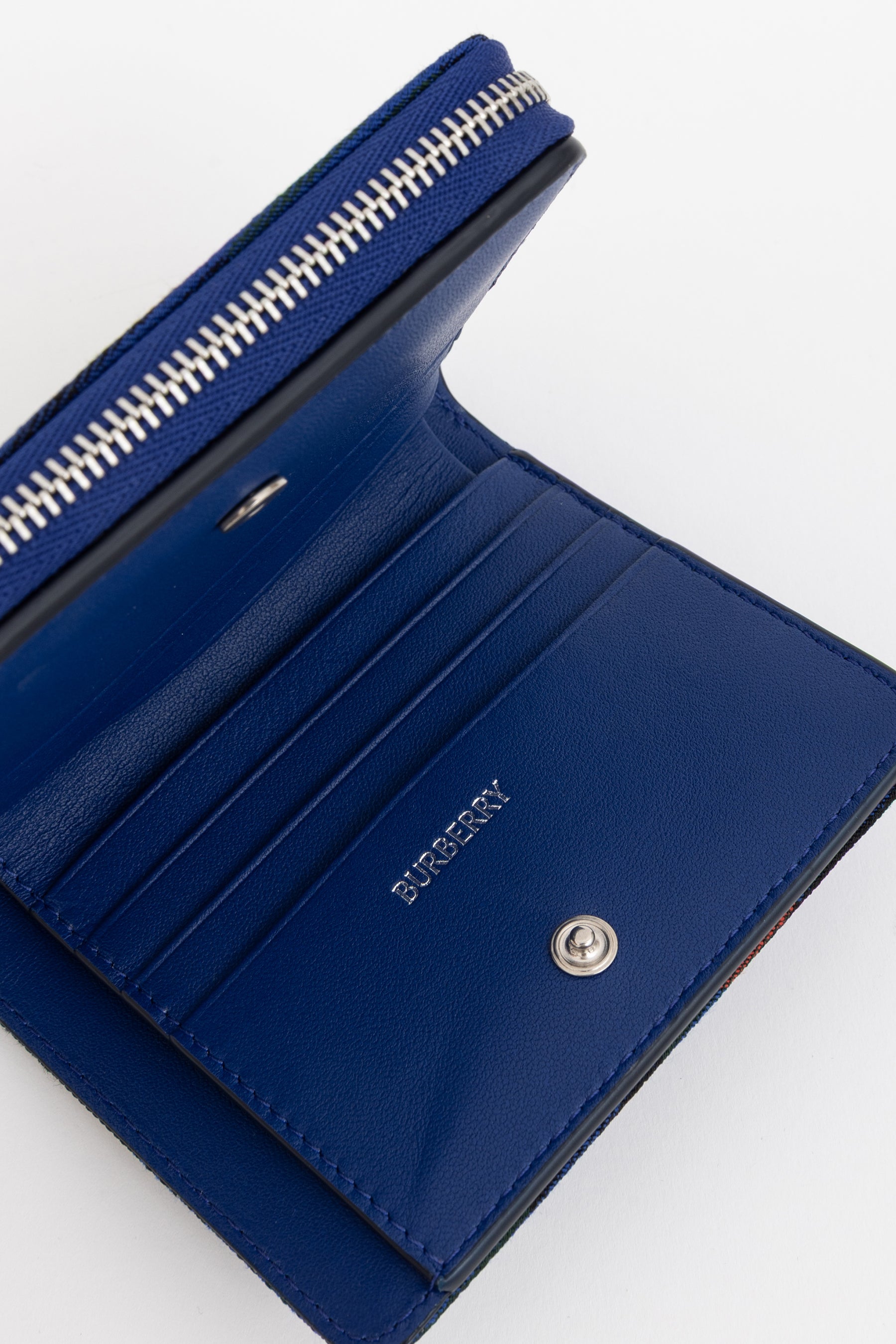 Compact Zip Bifold Wallet