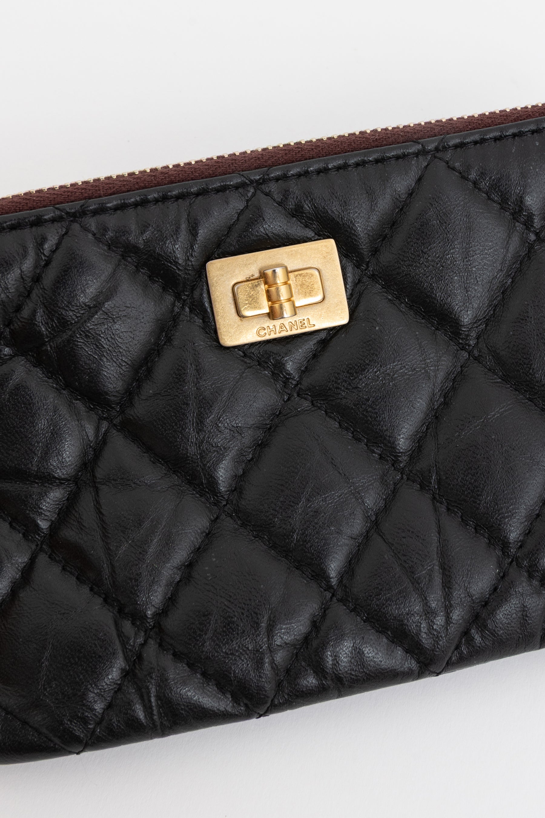 2.55 Reissue Zipped Pouch