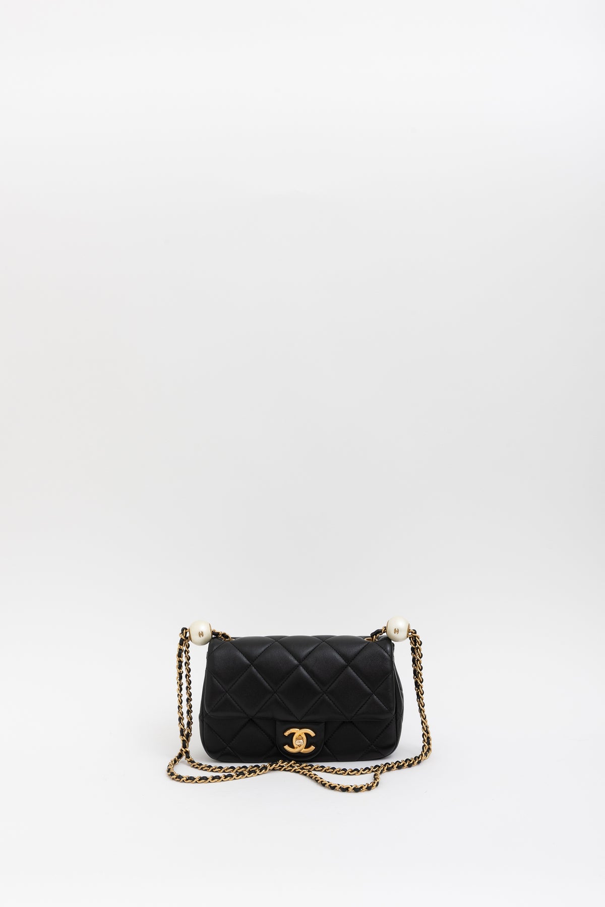 Small Flap Bag with Pearl Crush Chain