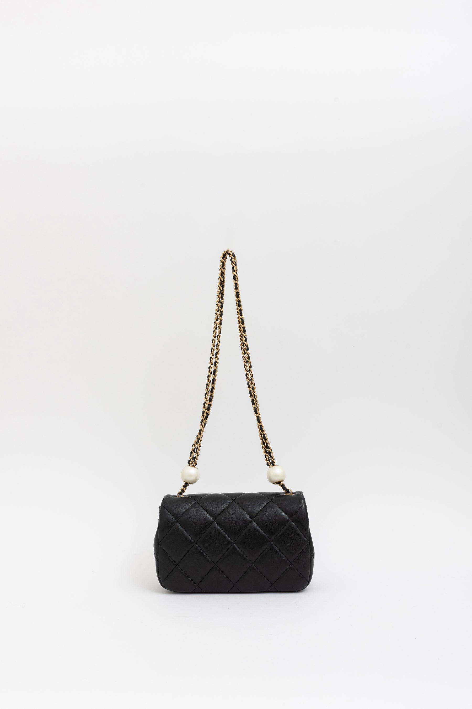 Small Flap Bag with Pearl Crush Chain