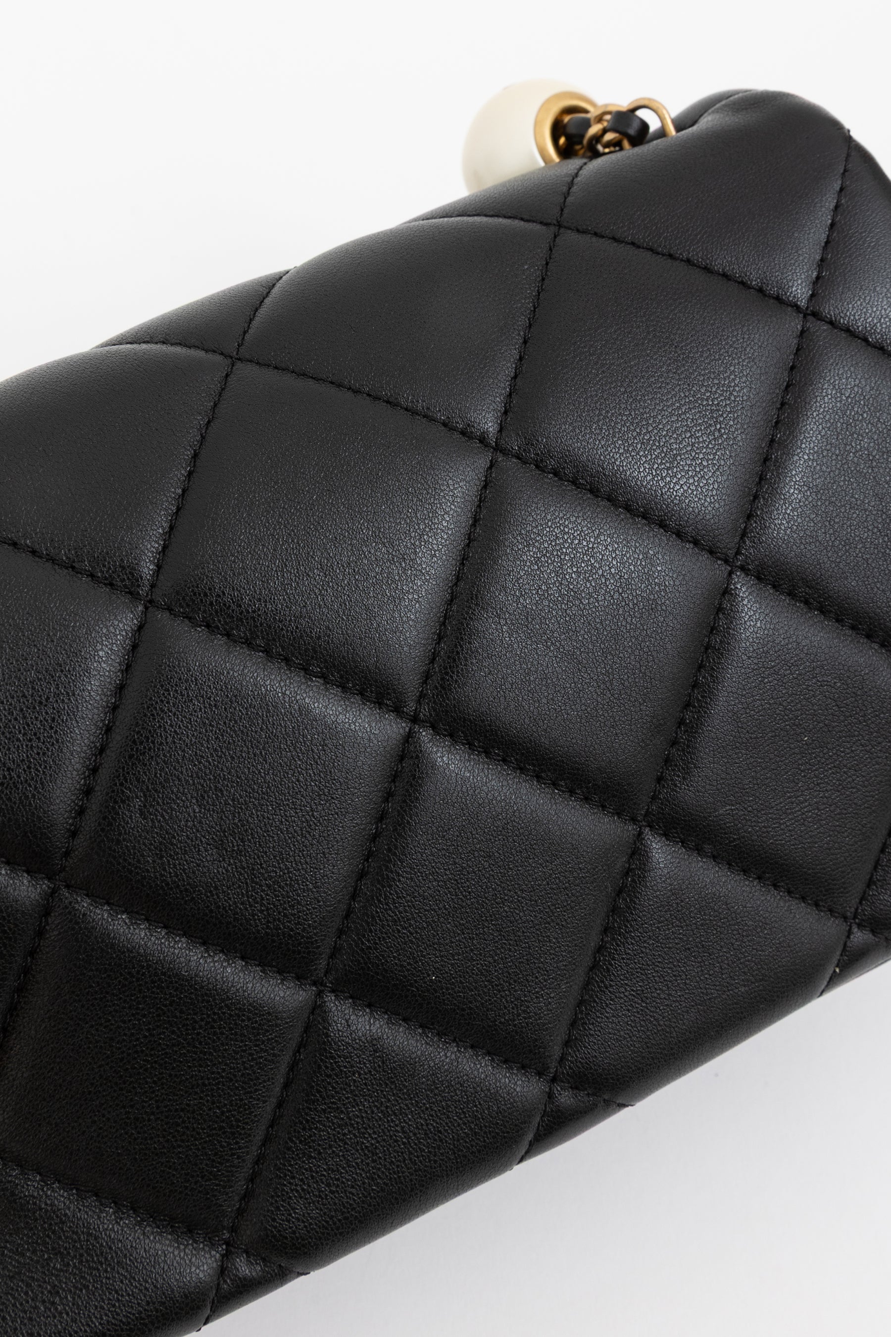 Small Flap Bag with Pearl Crush Chain