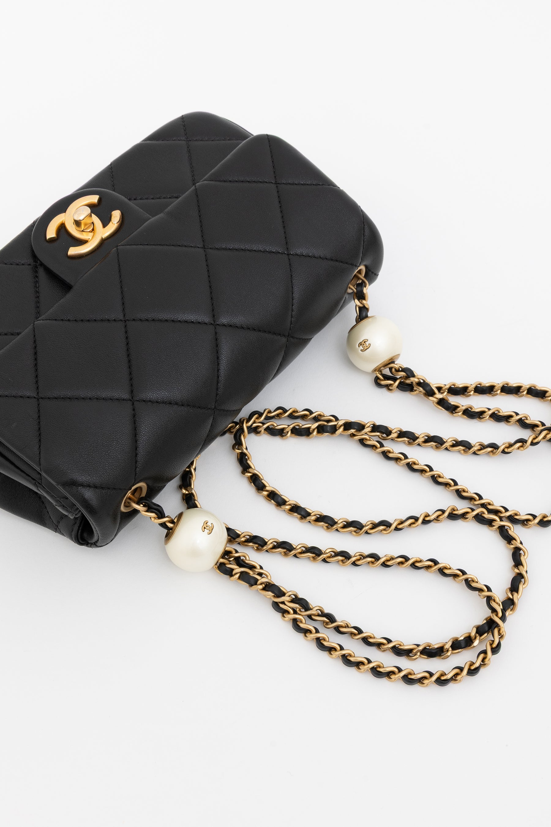Small Flap Bag with Pearl Crush Chain