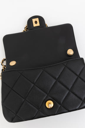 Small Flap Bag with Pearl Crush Chain