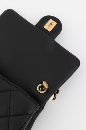 Small Flap Bag with Pearl Crush Chain