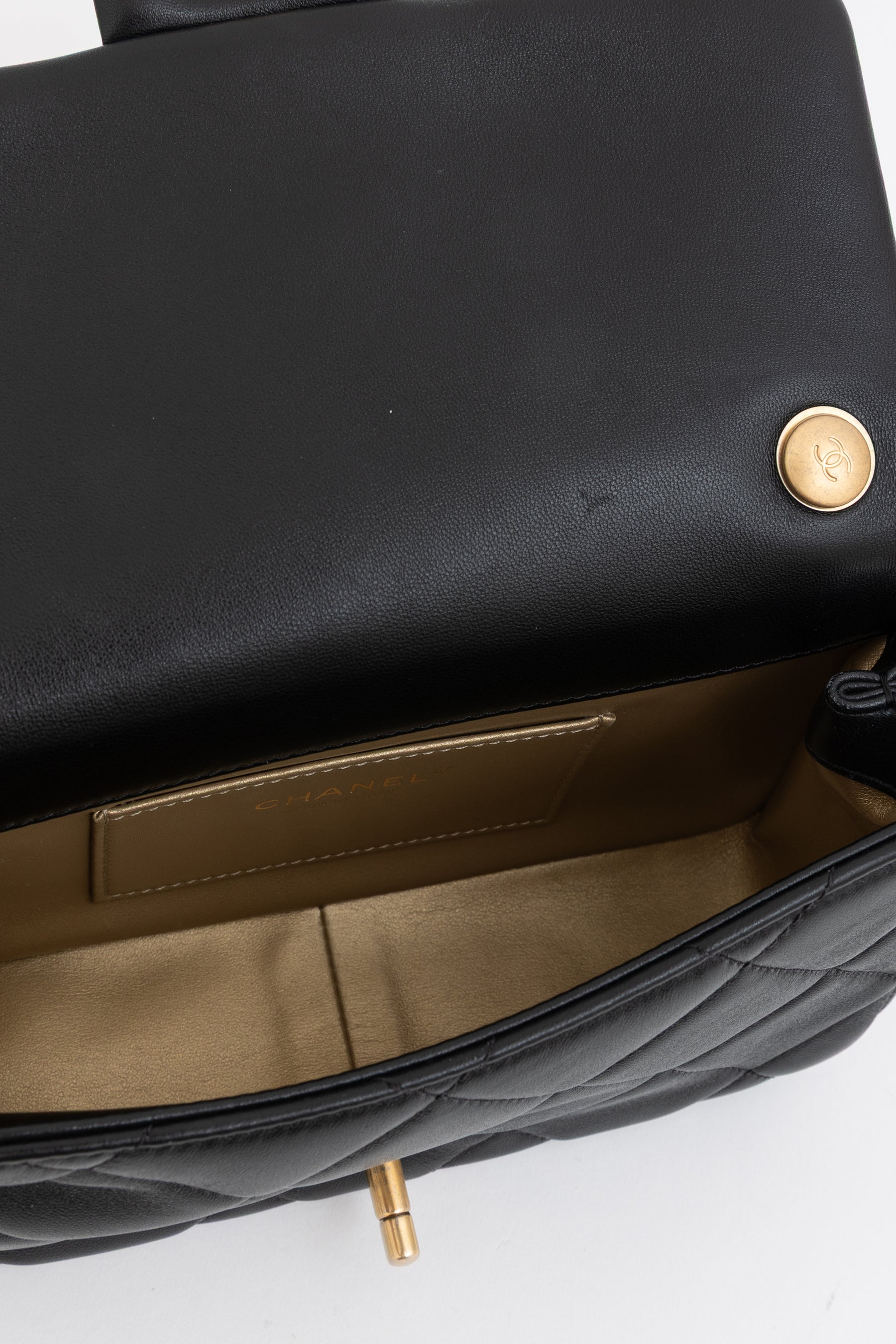 Small Flap Bag with Pearl Crush Chain