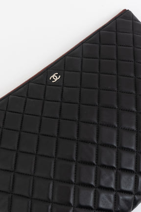 Quilted O Case Clutch