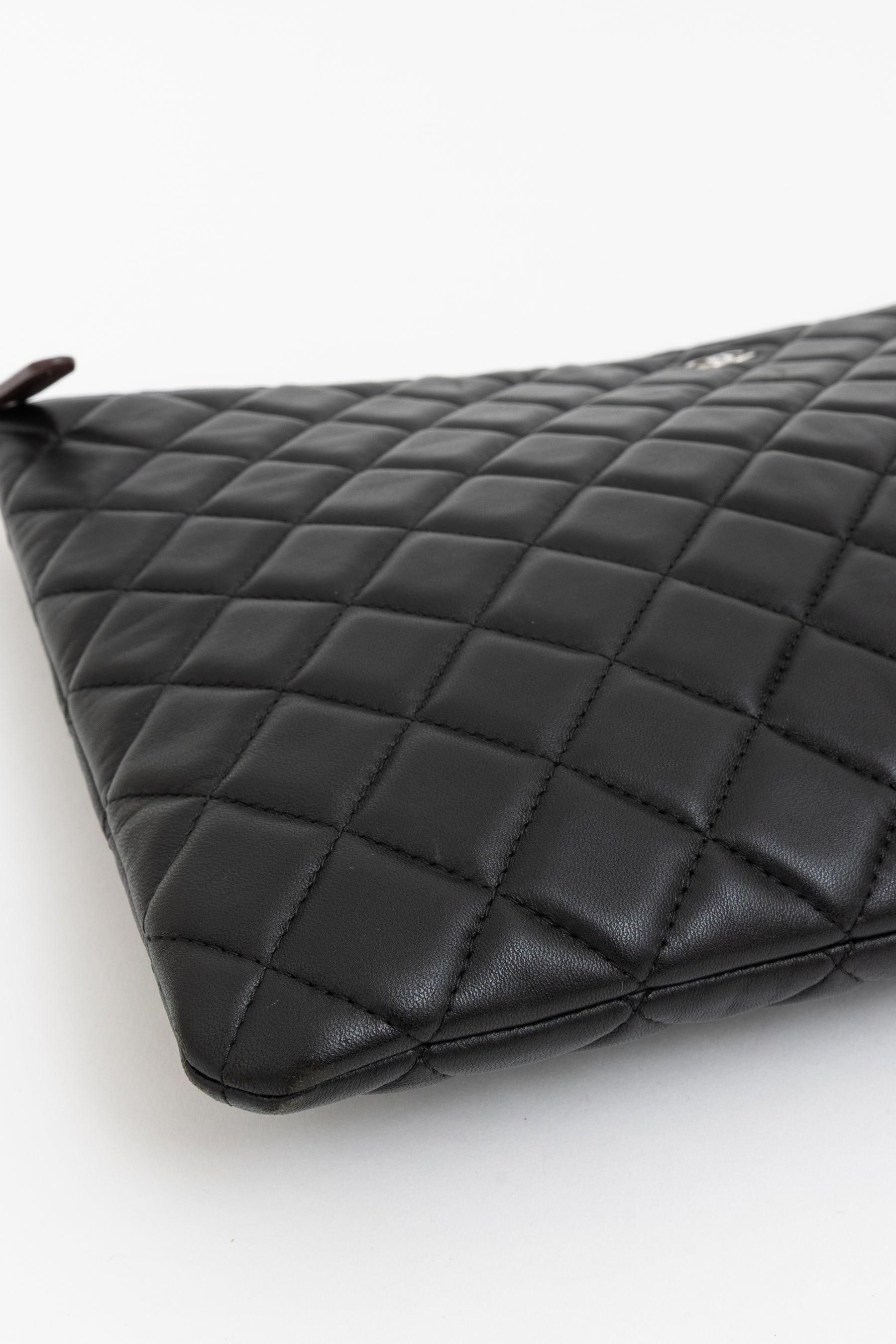 Quilted O Case Clutch