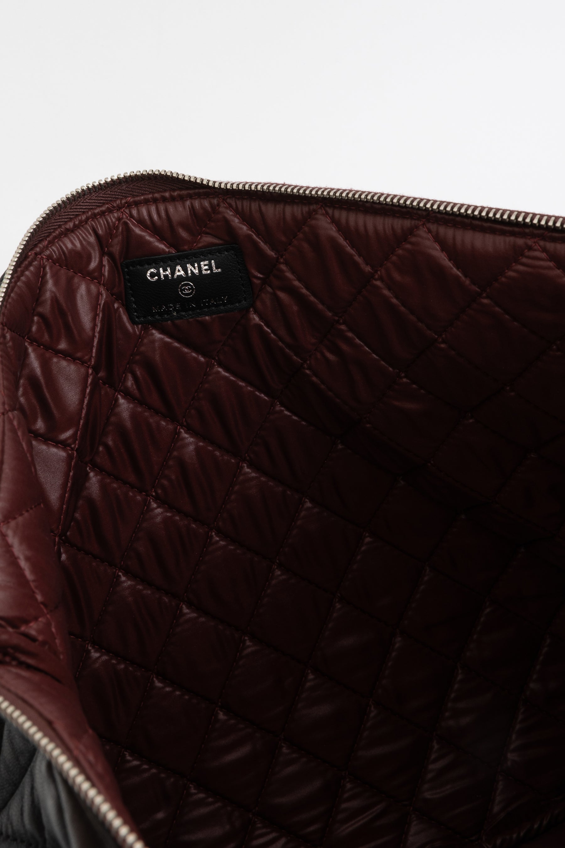 Quilted O Case Clutch