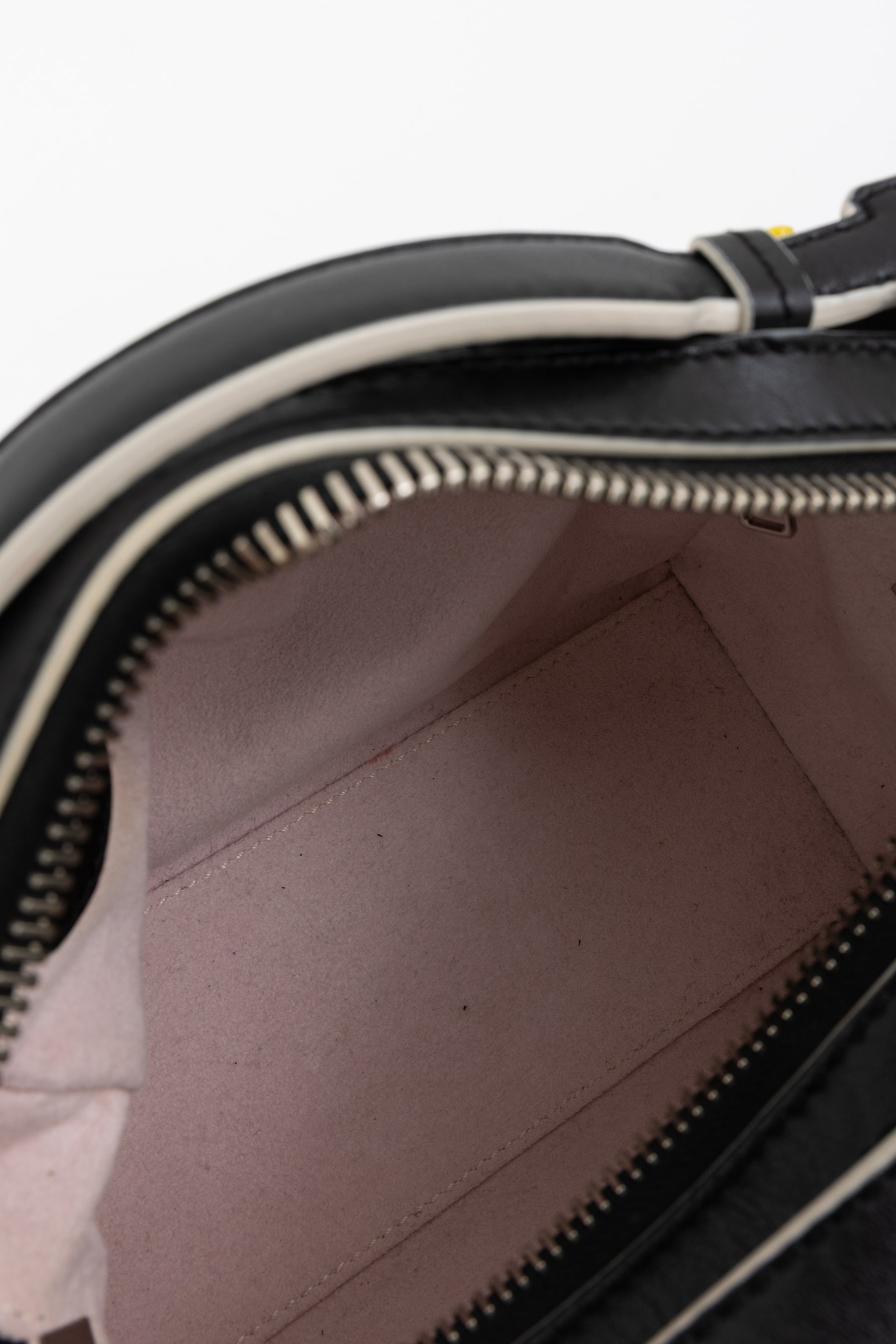 Gommino Micro Leather Shoulder Bag